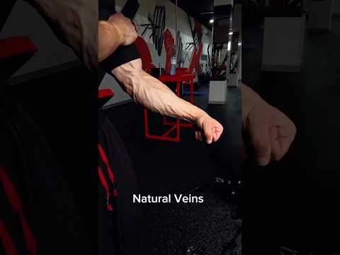 veiny forearm with hand gripper 😱💪 #gripstrength #handgripper #veins #forearms #grip