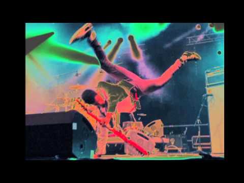 Awesome Acrobatic Bass Playing
