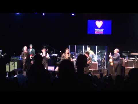 Pete Townshend/Roger Daltrey w/Bruce Springsteen, Willie Nile, Billy Idol - Won't Get Fooled Again