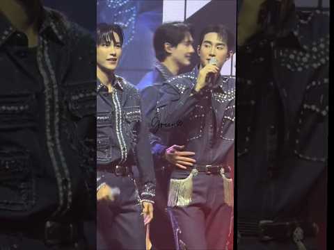 Being a single actor at GMMTV must feel like a crime 😭😭😭 #juniormark #forcebook