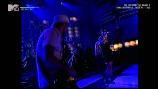 Pitty e Nação Zumbi - Deus lhe Pague (VMB 2006)