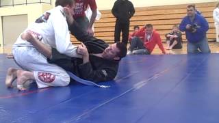 preview picture of video 'Kent Peters vs. Dan Vanderlans ... Match 1 (ZombieProof Brazilian Jiu-Jitsu, Sydney, Nova Scotia)'