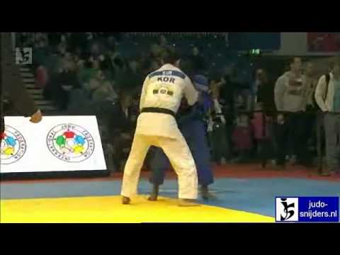 Judo 2012 Grand Prix Dusseldorf: Kim (KOR) - Yurileidys Lupetey Cobas (CUB) [-57kg]