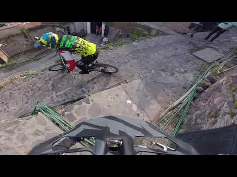 Remy Metailler Follows Kirk Mc Dowald down the streets of Taxco