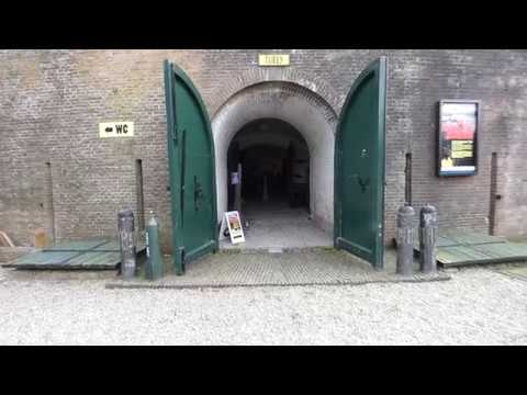 Vliegeniersmuseum WO 2 in fort Vuren