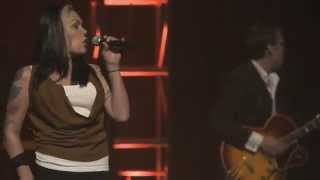 Joe Bonamassa with Beth Hart - Sinner&#39;s Prayer at The Beacon Theater NYC