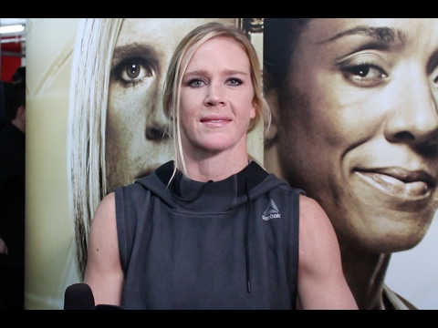 Holly Holm media scrum ahead of UFC 208