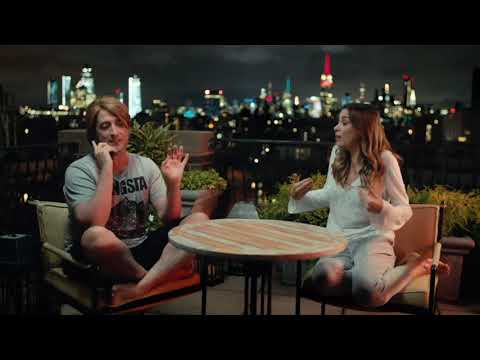 MINHA VIDA EM MARTE - PEDINDO COMIDA NO HOTEL - PAULO GUSTAVO