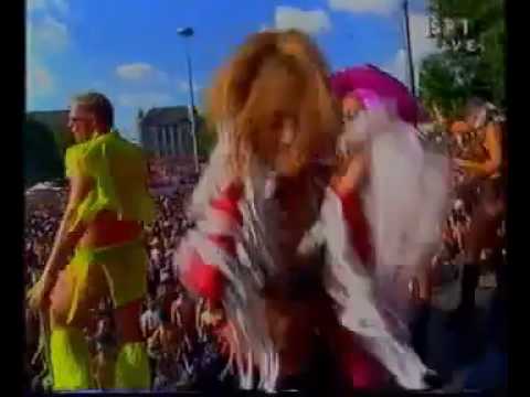 Madwave live @ Street Parade 2001 - Zurich (part 4 of 8)