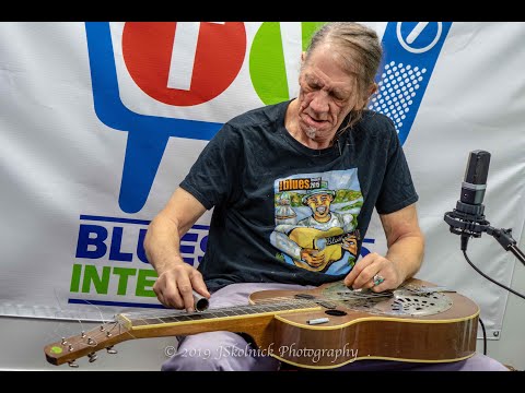 "Dad In The Distance" Watermelon Slim Live at the Studios of Blues Radio International Jan. 5, 2019