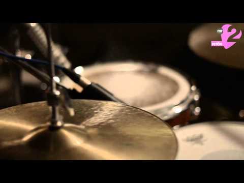 Norbert Kristof - Something About Distance (live mr2 akusztik) 2012