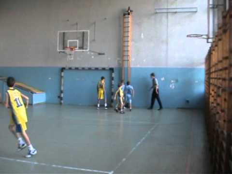 KK Viva-KK Zemun 1/4