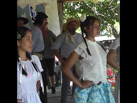 PRESENTAN LAS CANDIDATAS en la Fiesta de Cayastá Santa Fe