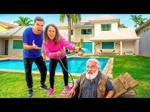 VOCÊS NÃO VÃO ACREDITAR ONDE O CASEIRO ESTAVA ESCONDIDO *Muito medo