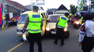 Download lagu Laka di kemacetan arus mudik lebaran ciawi tasikmalaya mp3