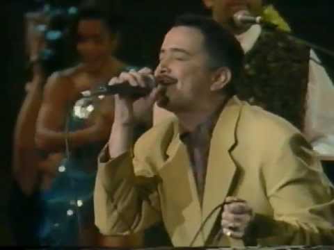 No vale la pena Enamorarse - Ray Sepulveda y Johnny Rivera (HD)