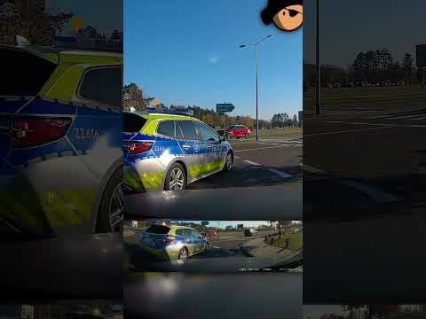 Naganne zachowanie policji na rondzie!