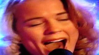 Ilse de Lange allereerste optreden Paul de Leeuw