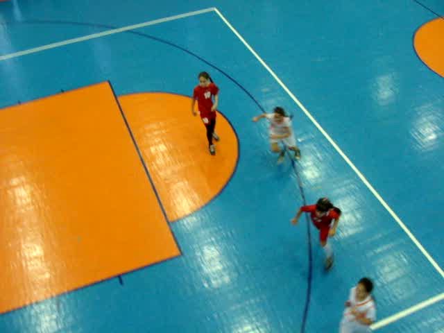 Арча баскетболчылары (кызыллар) кукмаралар белән уйный. 8 декабрь. Тренер Җәүдәт Абдуллович истәлегенә.