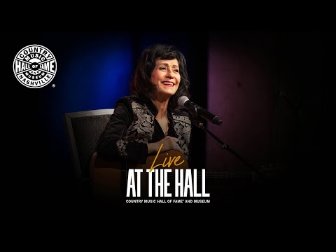 Rosie Flores on Working with Wanda Jackson and Janis Martin