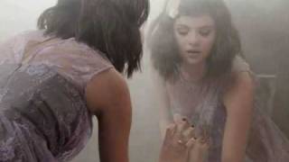 Winter Wonderland - Selena Gomez and The Scene+ Lyrics