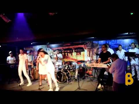 "Silence Please" (Live) - Leo Herrera y su Bun Bun Mezcla'o - Bachata Club