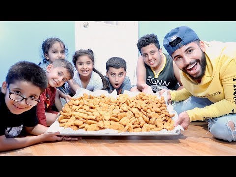 EATING 100 CHICKEN NUGGETS IN 10 MINUTES CHALLENGE!!!