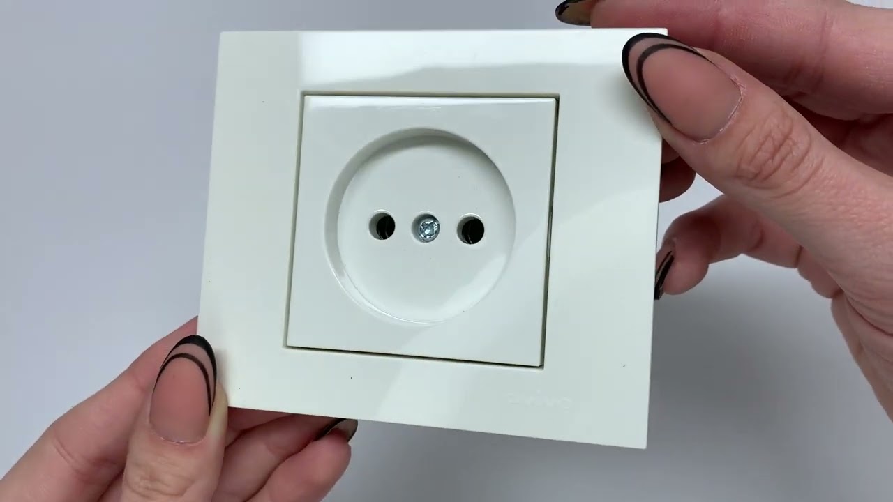 Розетка одинарная б/з OVIVO Grano белый (400-010300-215)