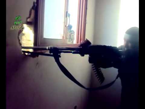 اشتباكات بين عناصر الجيش الحر وقوات النظام في حي الصناعة في دير الزور