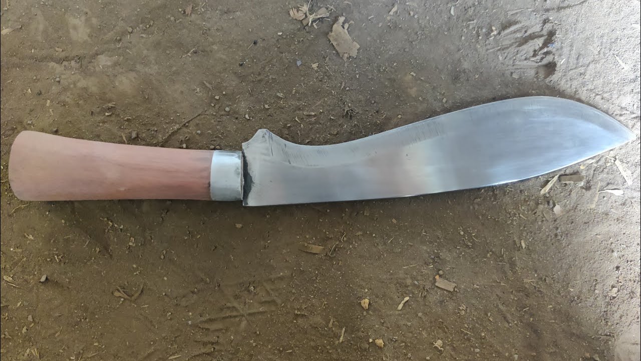 knife making -full process of making a hunting knife from rusted leaf spring #blacksmithingvideo