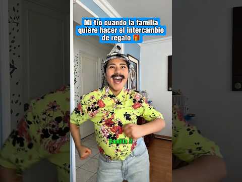 Mi tío en el intercambio de regalo🎁🎄#shorts #humor #tiktokvideo #comedia #Funny #latina #fyp