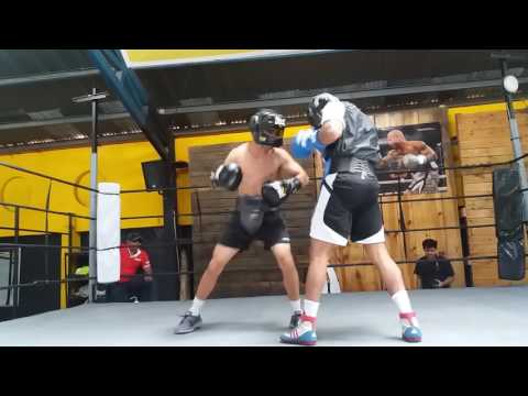 Roman Gonzalez vs Cristian Flores