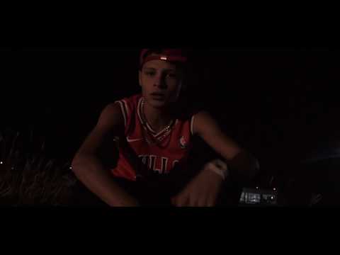 Garotihnio - A Lo Loco (Video Oficial)