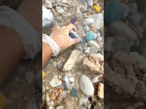 Beaches, clear water and diamonds. #crystal#agate