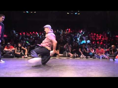 WORLD BBOY CLASSIC 2010 Pluto &amp Yan vs Keebz &amp Thesis