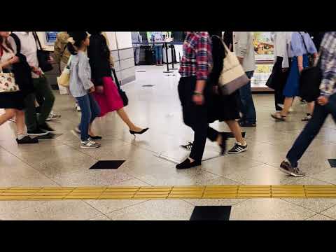 【都会の音】駅改札口付近の話し声や足音 雑音BGM
