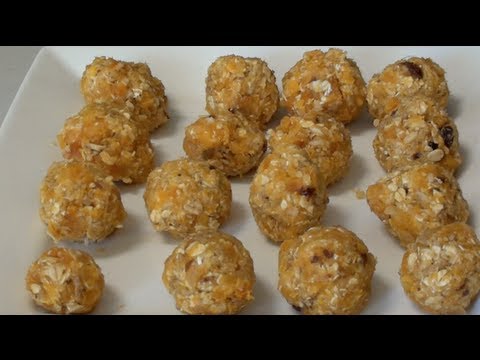 Apricot Muesli Bites (healthy recipe)