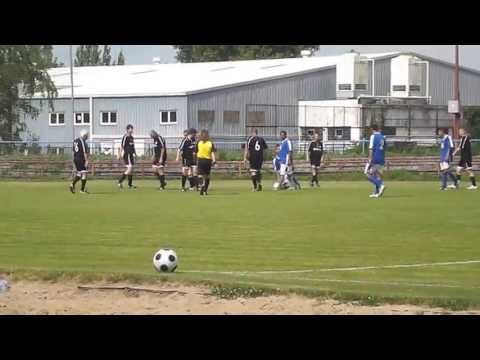 TJ START Mlékojedy - Roma Neratovice 15.6.2013 * Romek si má vzít kopačky