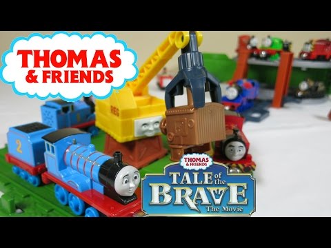 THOMAS AND FRIENDS TALE OF THE BRAVE SCRAPYARD PERCY REG DIESEL TREN Video