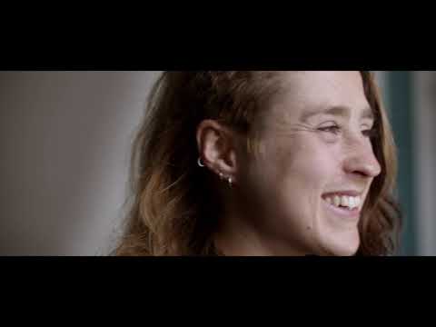 download lagu mp3 mp4 Ella Gilbert, download lagu Ella Gilbert gratis, unduh video klip Ella Gilbert