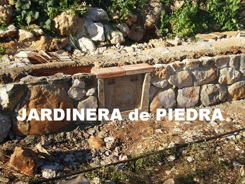 Como hacer una jardinera de piedra.