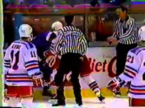 Troy Mallette vs Marc Bergevin Sept 18, 1989