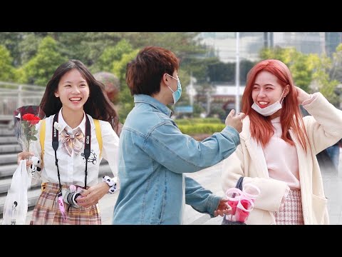 當女生被陌生人誇長得好看，小姐姐們的反應太可愛了