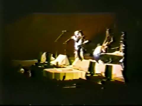 Guns N' Roses - Halifax Metro Centre 1988 (Better quality)