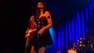 LINDI ORTEGA . Run- down neighborhood . Le Paradiso . Amsterdam