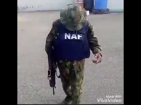 Nigerian soldier dances to Sarz song
