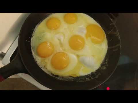 MongoTV_6429 - Mongo Madskole - RUGBRØD Med SPEJLÆG - TOMAT - MAJONAISE