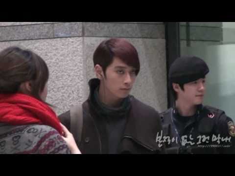[101217] SBS Gayo Daejun Filming - Chansung fancam 2