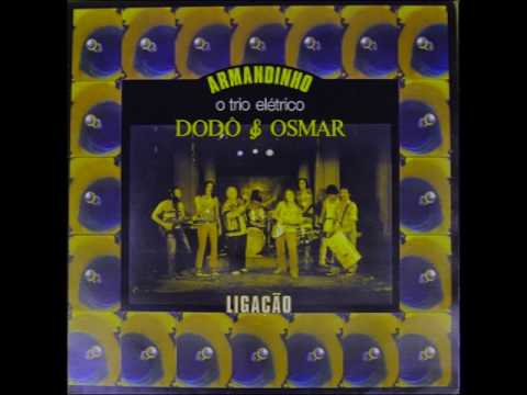 Armandinho, Dodô e Osmar: Chão da Praça (com Moraes Moreira)