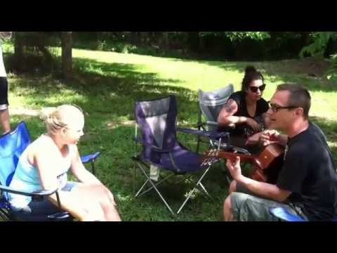 Hub City Stompers "Skinhead Boi" unplugged serenade